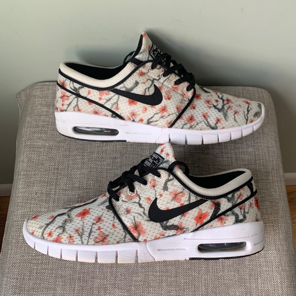SOLD‼️Nike SB ‘Cherry Blossom’ - Picture 4 of 12